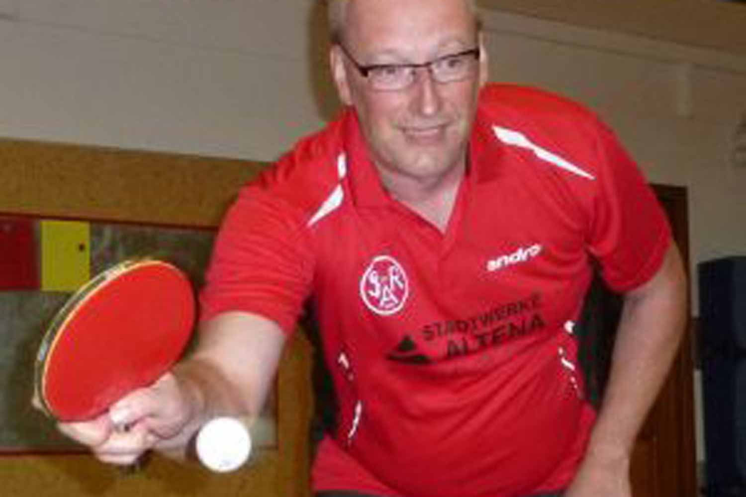 Guido spielt Tischtenis